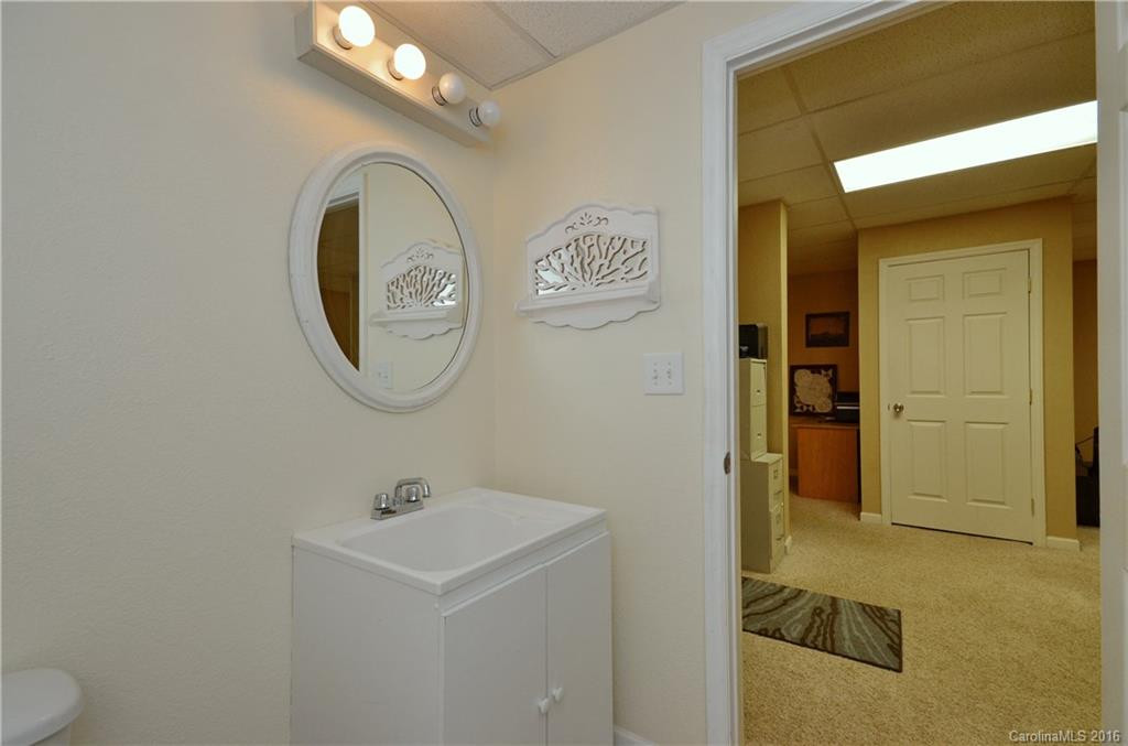446 Rowland Road - Photo 13