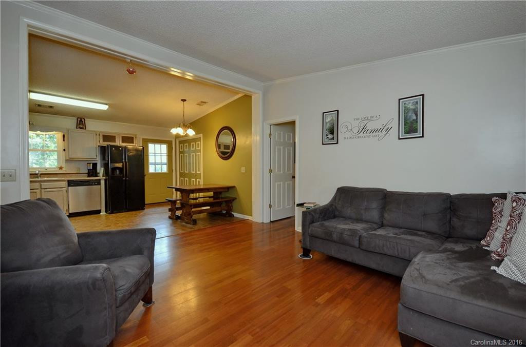 446 Rowland Road - Photo 3