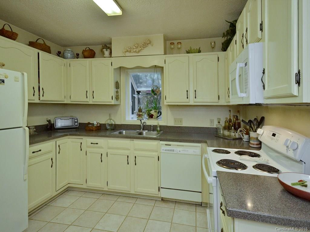 5 Knollwood Place - Photo 6