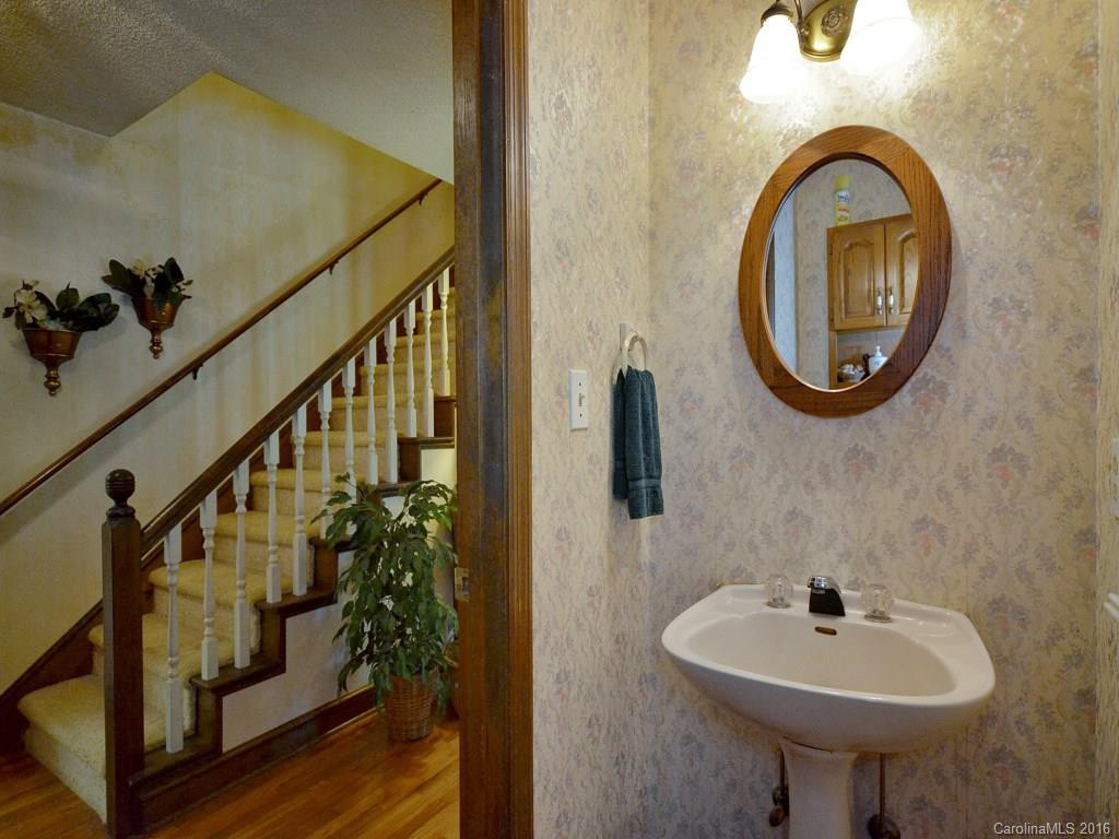5 Knollwood Place - Photo 10
