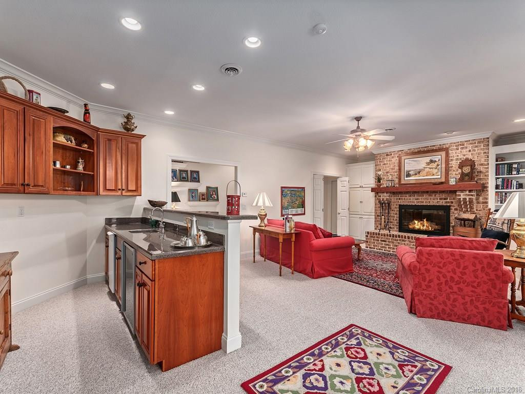 154 Founders Drive - Photo 18