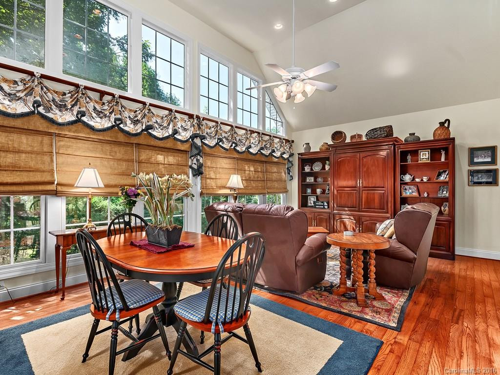 154 Founders Drive - Photo 8