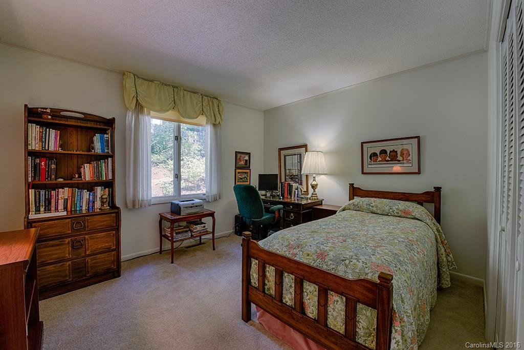 7 Crescent Drive #1 - Photo 18