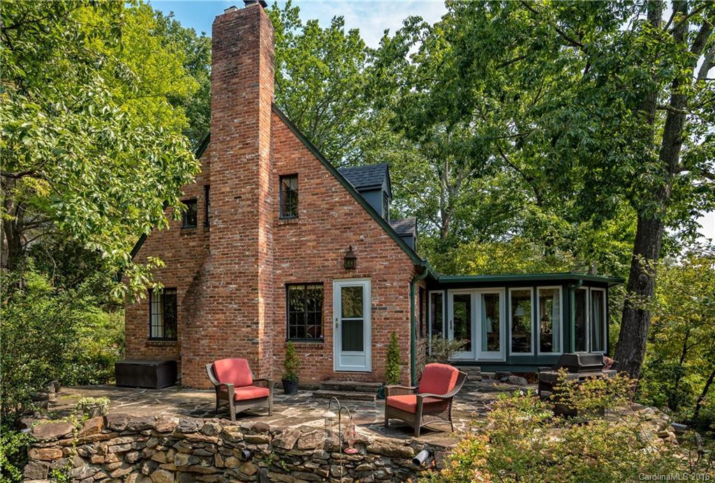 15 Flagstone Lane