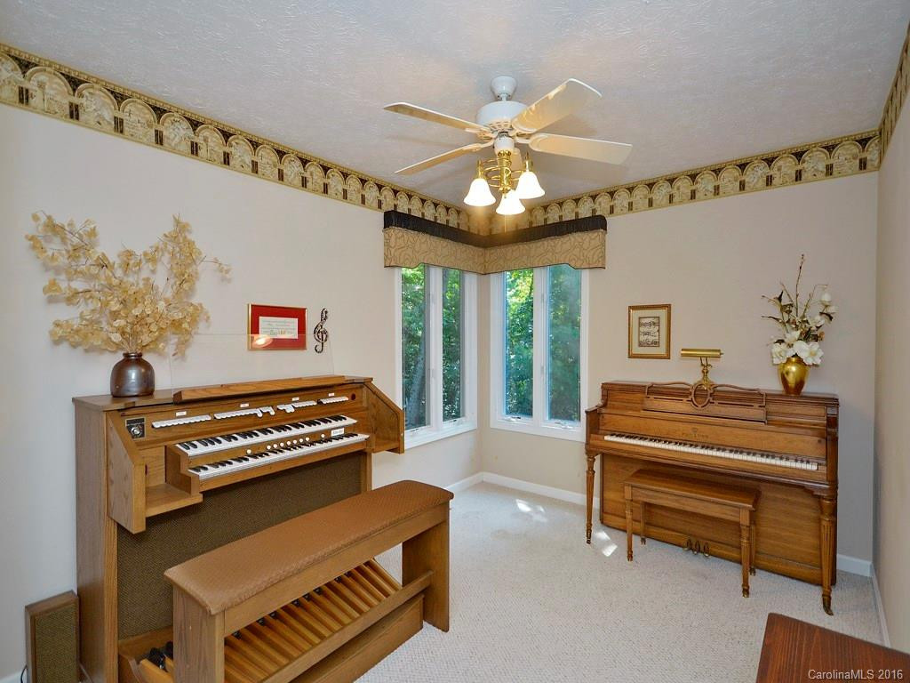 362 Mountain Valley Drive - Photo 23