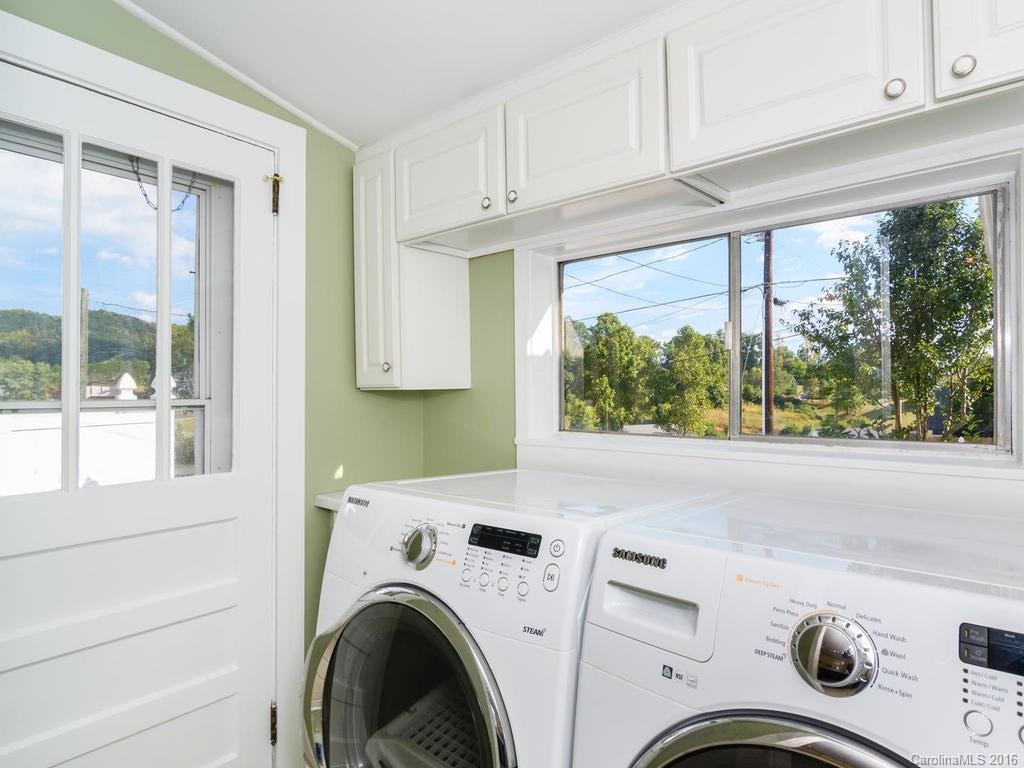131 Jupiter Road - Photo 18