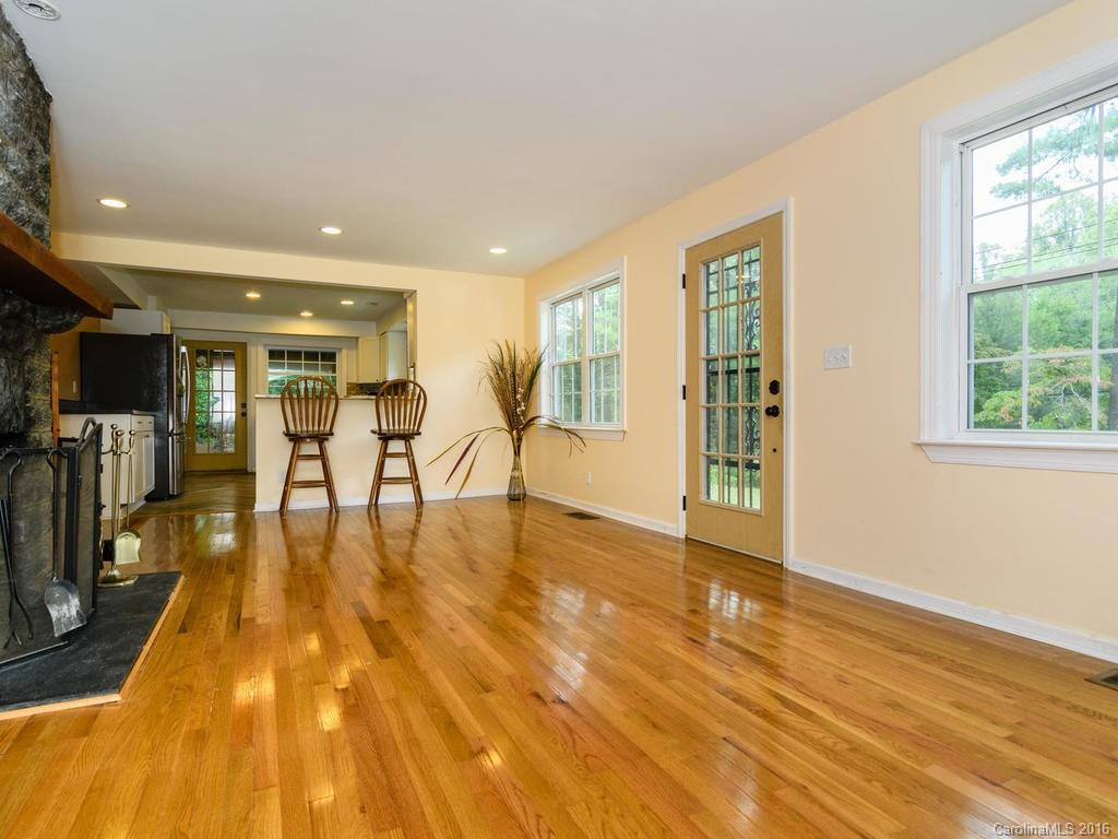 605 White Pine Drive - Photo 5