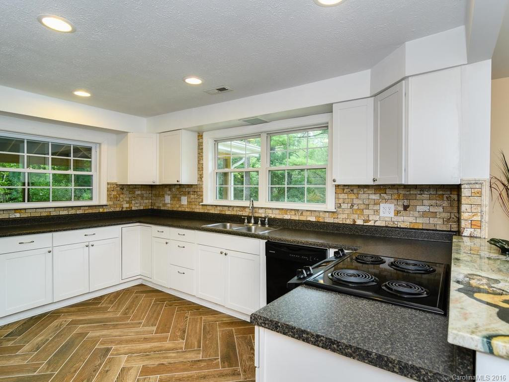605 White Pine Drive - Photo 10