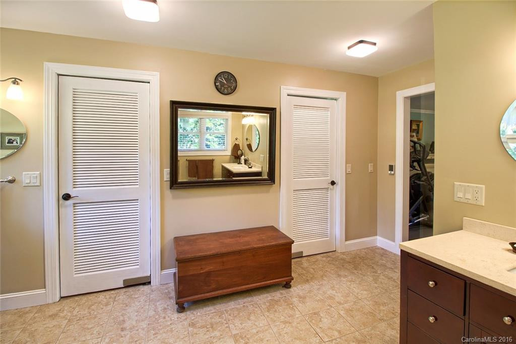 3860 Haywood Road - Photo 11