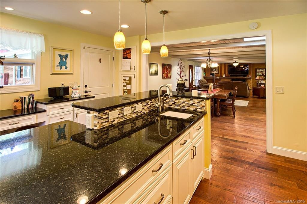 3860 Haywood Road - Photo 7