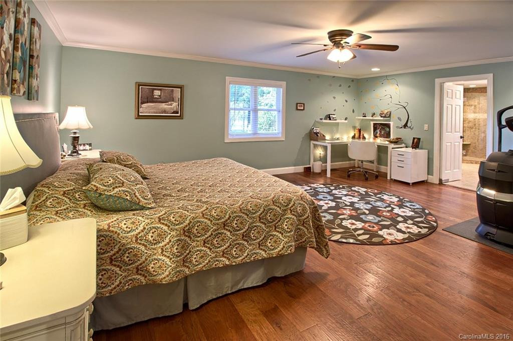 3860 Haywood Road - Photo 9