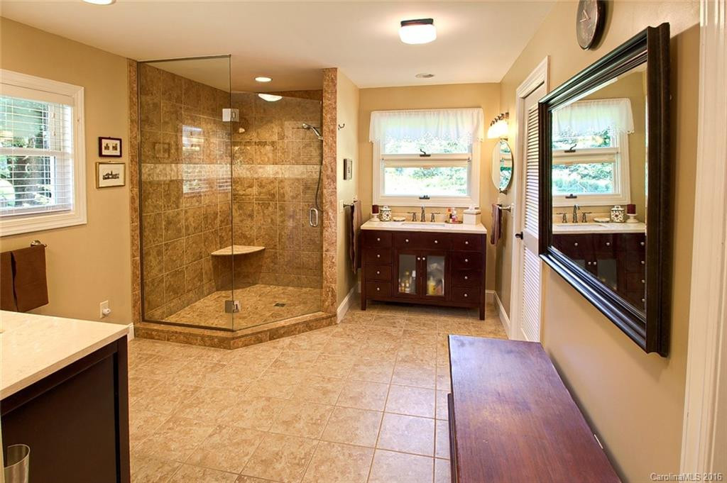 3860 Haywood Road - Photo 10