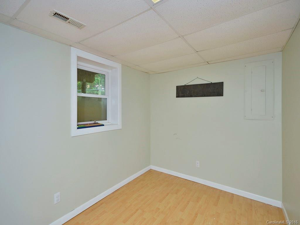 54 Meadow View Drive - Photo 10