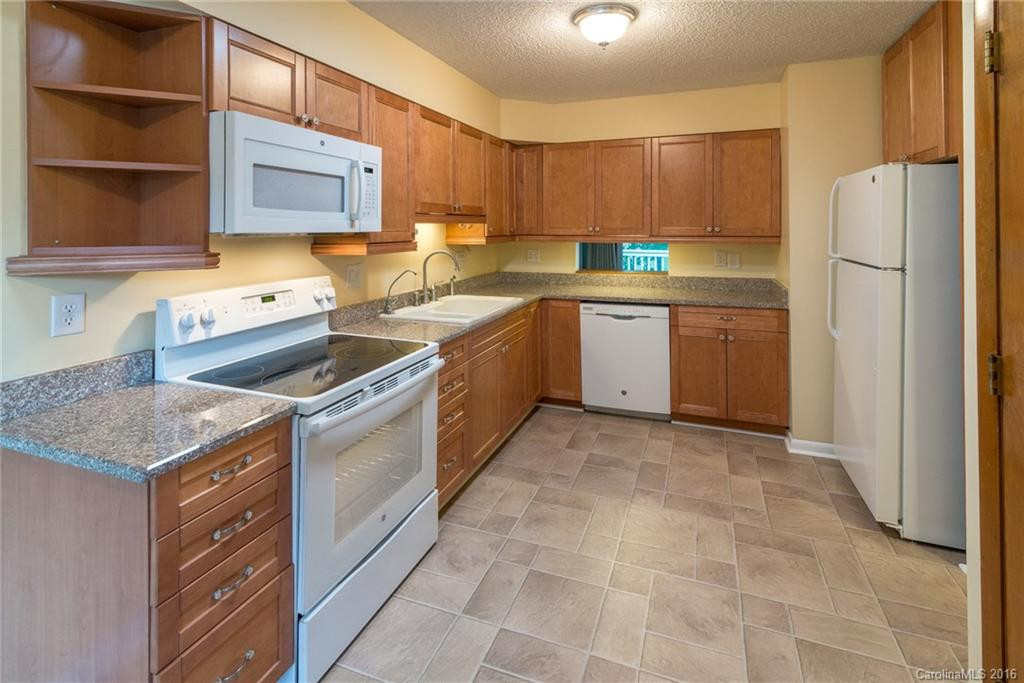 75 Hollybrook Drive #75 - Photo 11