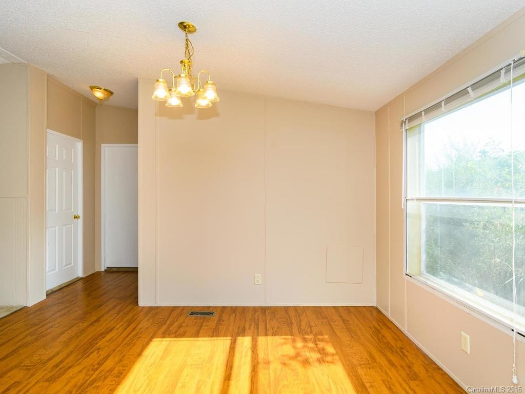 285 Youngs Cove Road - Photo 10