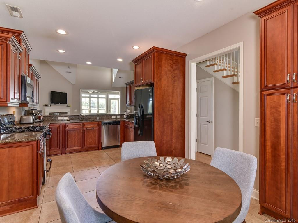 51 Florian Lane #51 - Photo 8