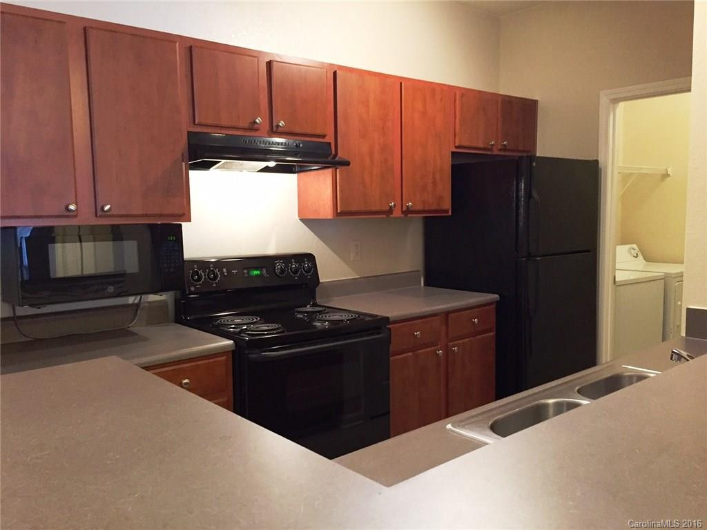 200 Vista Lake Drive #102 - Photo 2