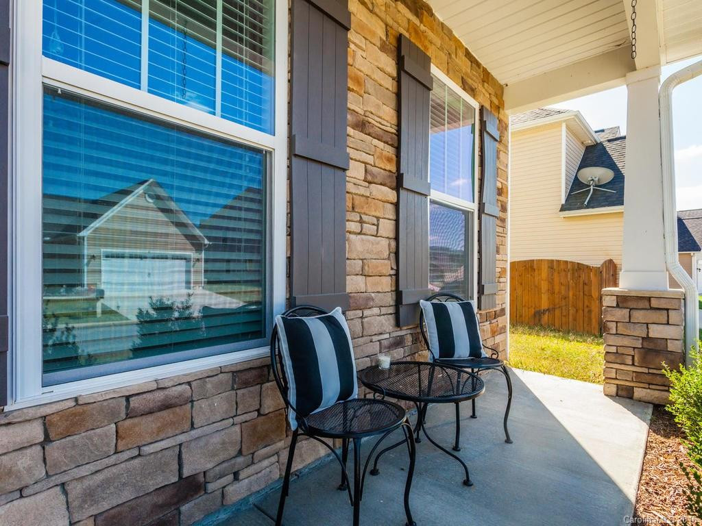 109 River Walk Drive - Photo 2