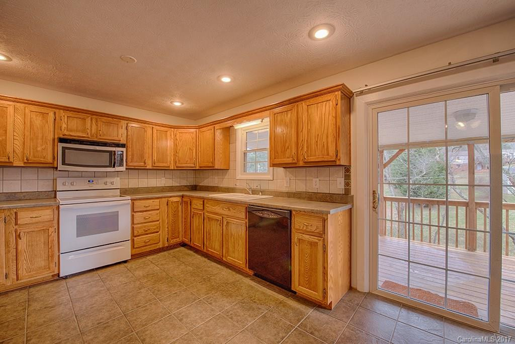 157 Jarvis Street - Photo 11