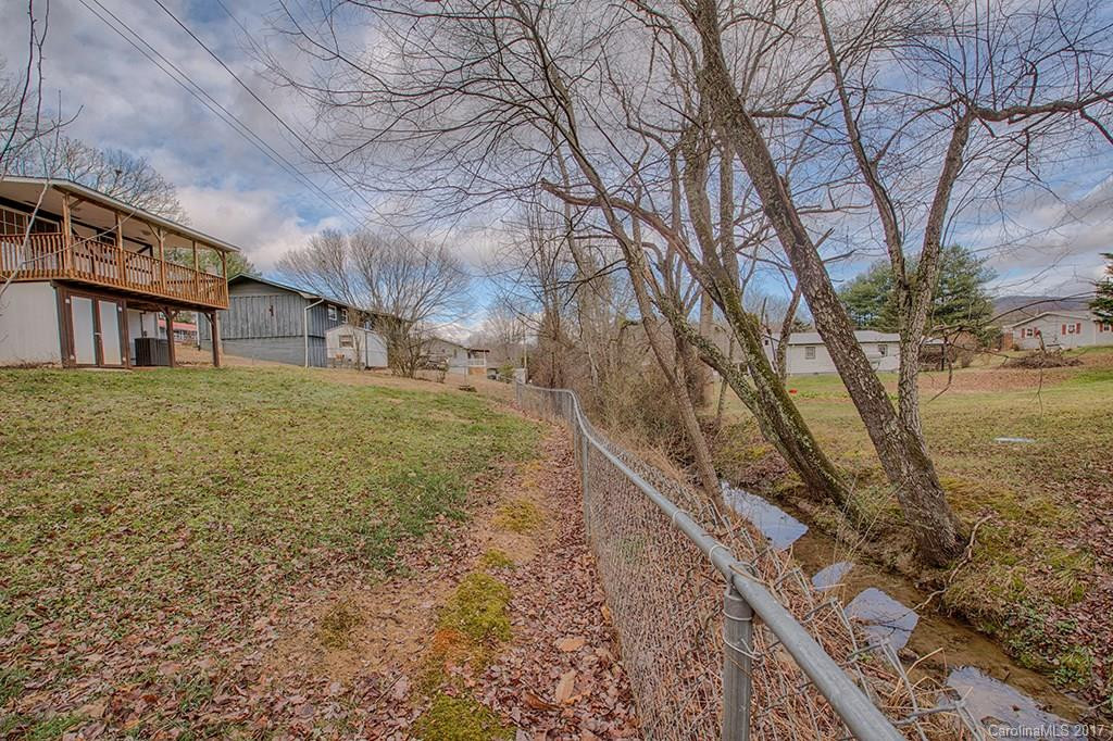 157 Jarvis Street - Photo 4