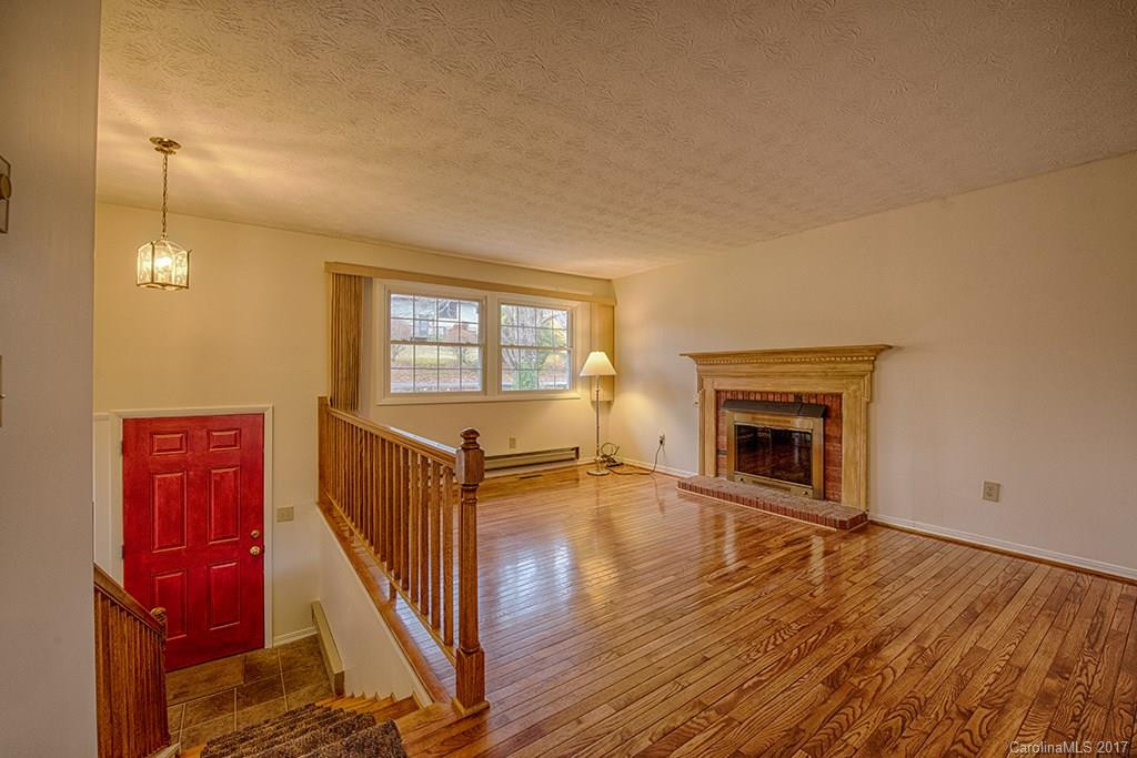 157 Jarvis Street - Photo 6