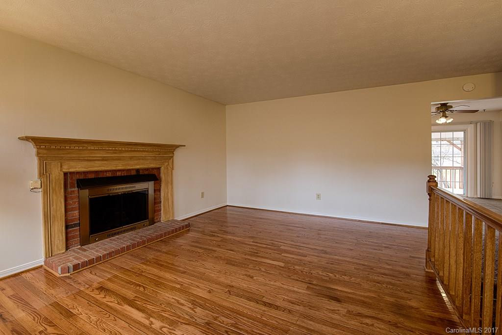 157 Jarvis Street - Photo 9