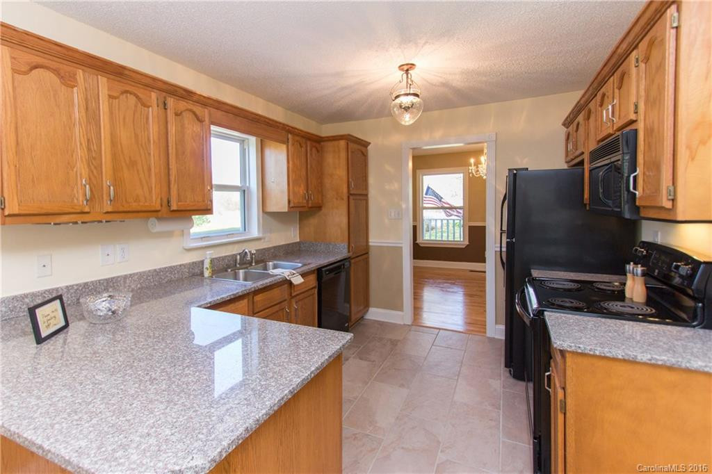 52 Hillcrest Circle - Photo 8
