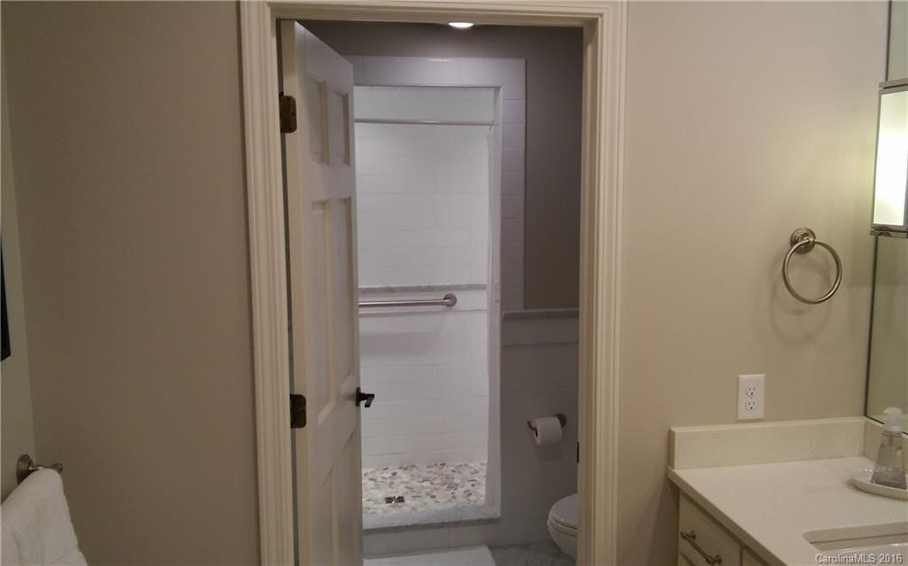 66 Country Club Drive #402 - Photo 18