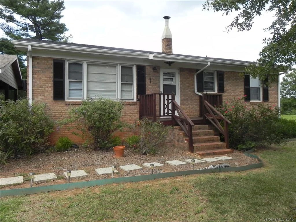 530 Sunshine Lake Road
