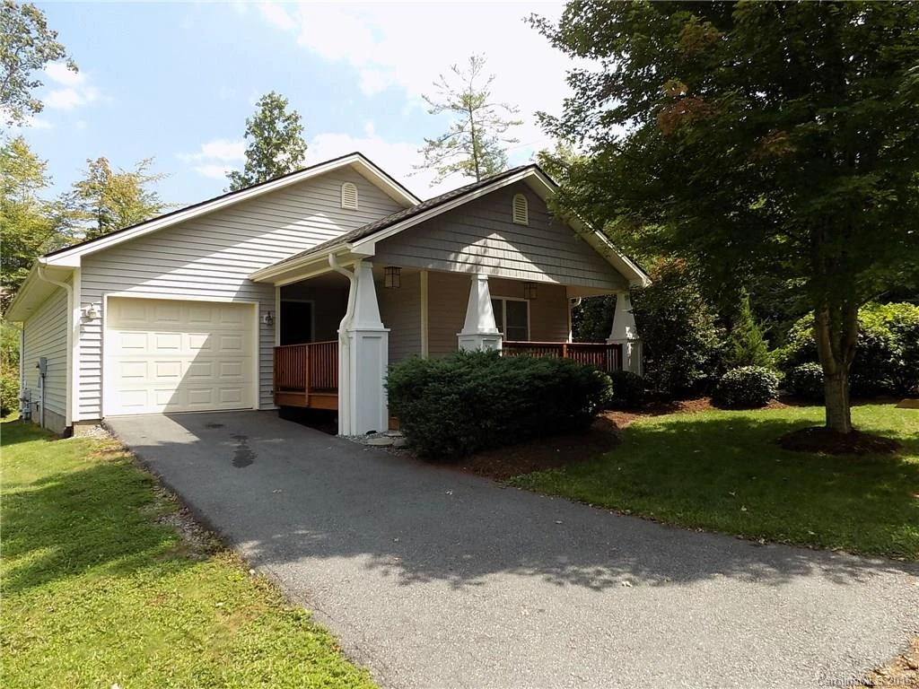 295 Plato Place #52 Meadow Creek