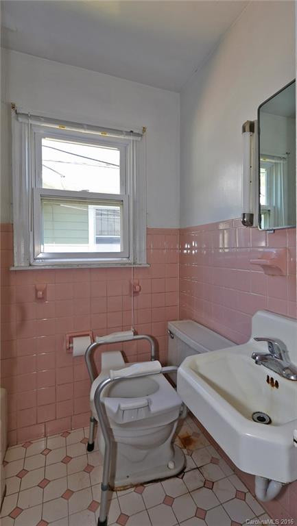 75 Fairfax Avenue - Photo 14