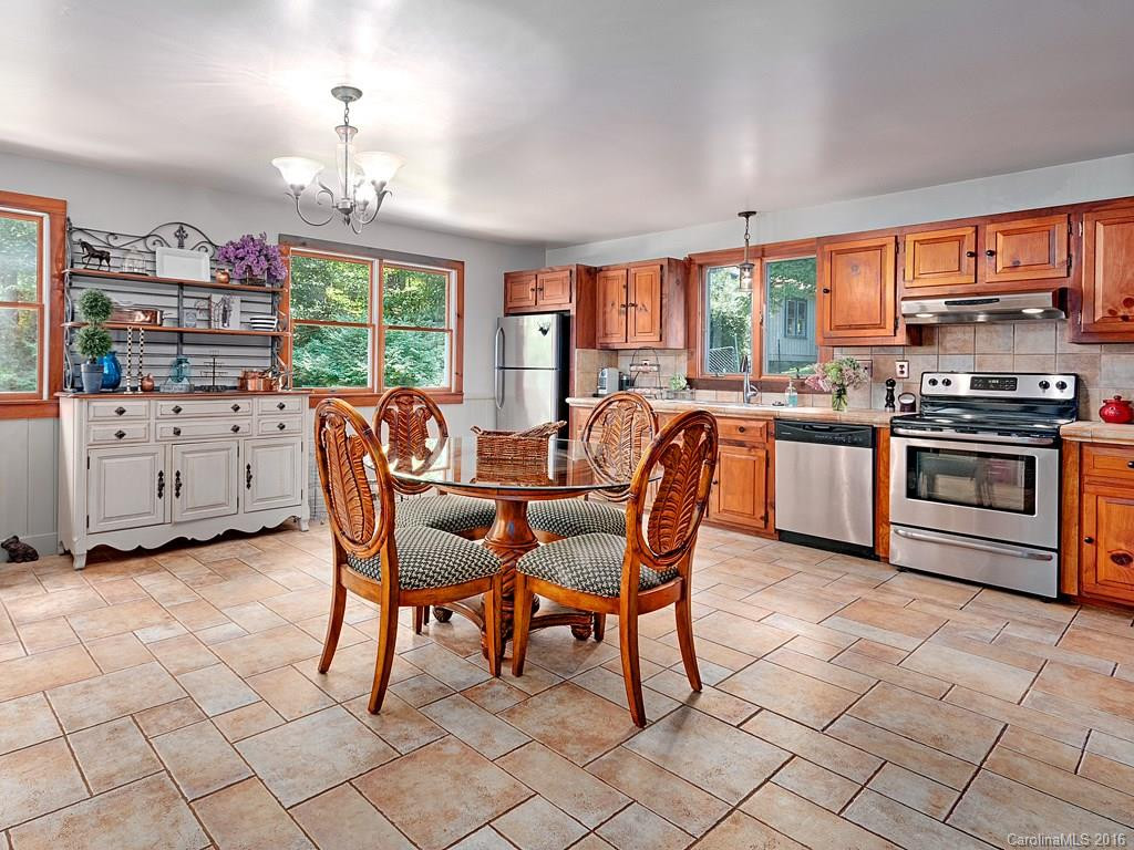 3241 Greenville Highway - Photo 11