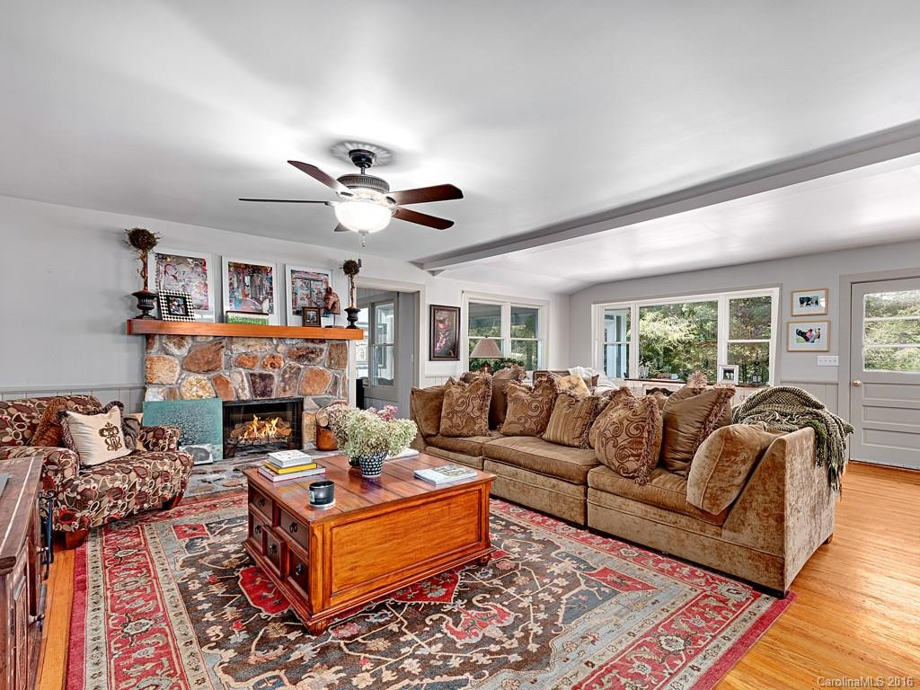 3241 Greenville Highway - Photo 9