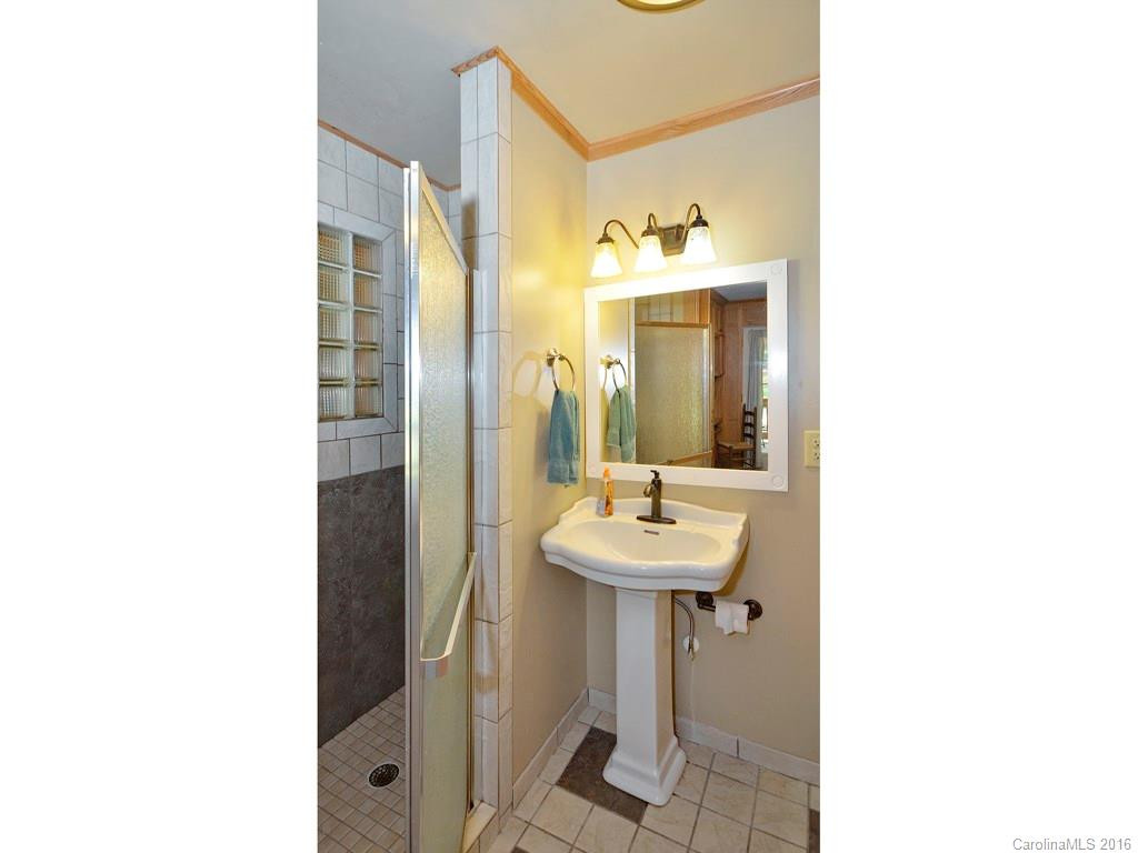 66 Fairwinds Drive - Photo 11