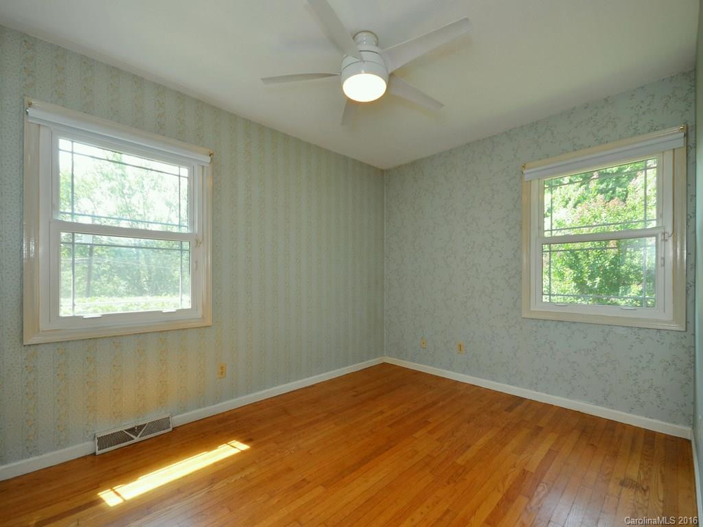 7 Hillview Circle - Photo 13