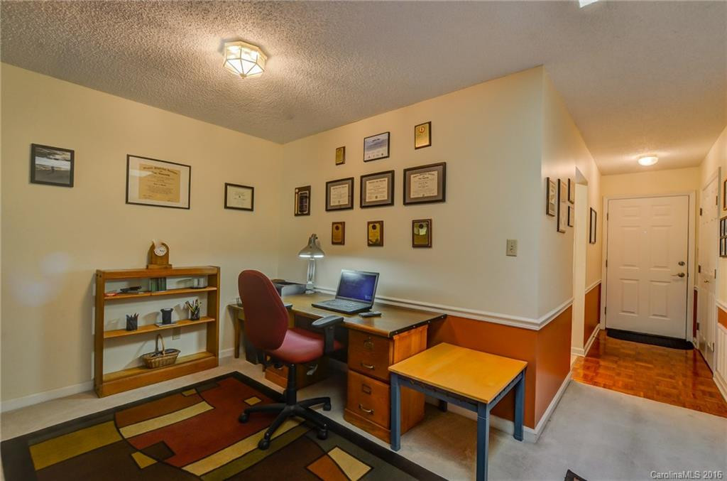 4002 Angelus Circle #4002 - Photo 11