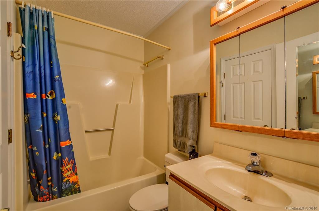 4002 Angelus Circle #4002 - Photo 12