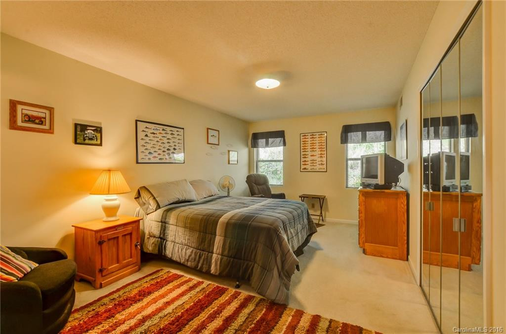 4002 Angelus Circle #4002 - Photo 13