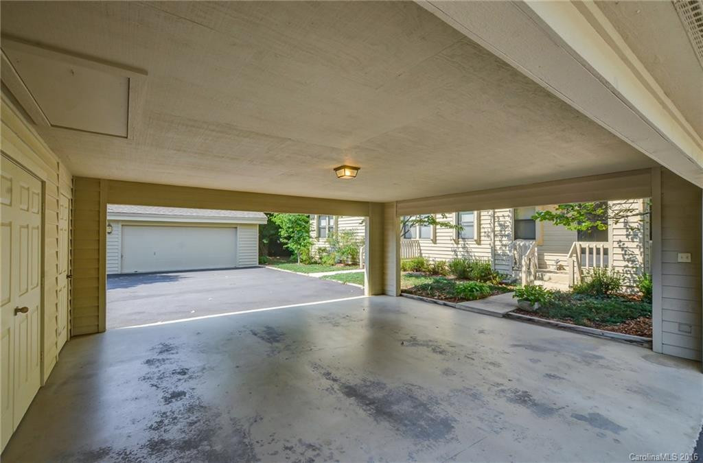 4002 Angelus Circle #4002 - Photo 16