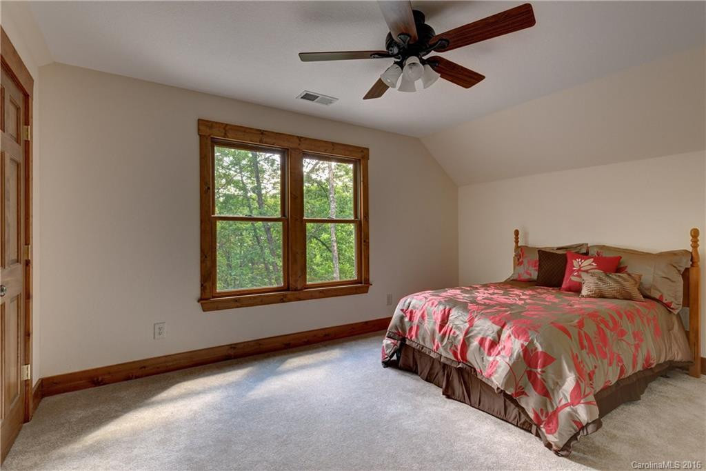 161 Kestrel Court - Photo 16
