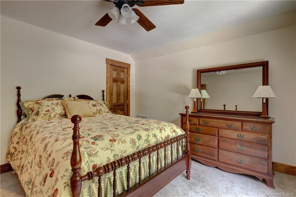 161 Kestrel Court - Photo 17