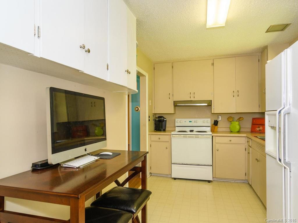 504 Brooklyn Avenue - Photo 13