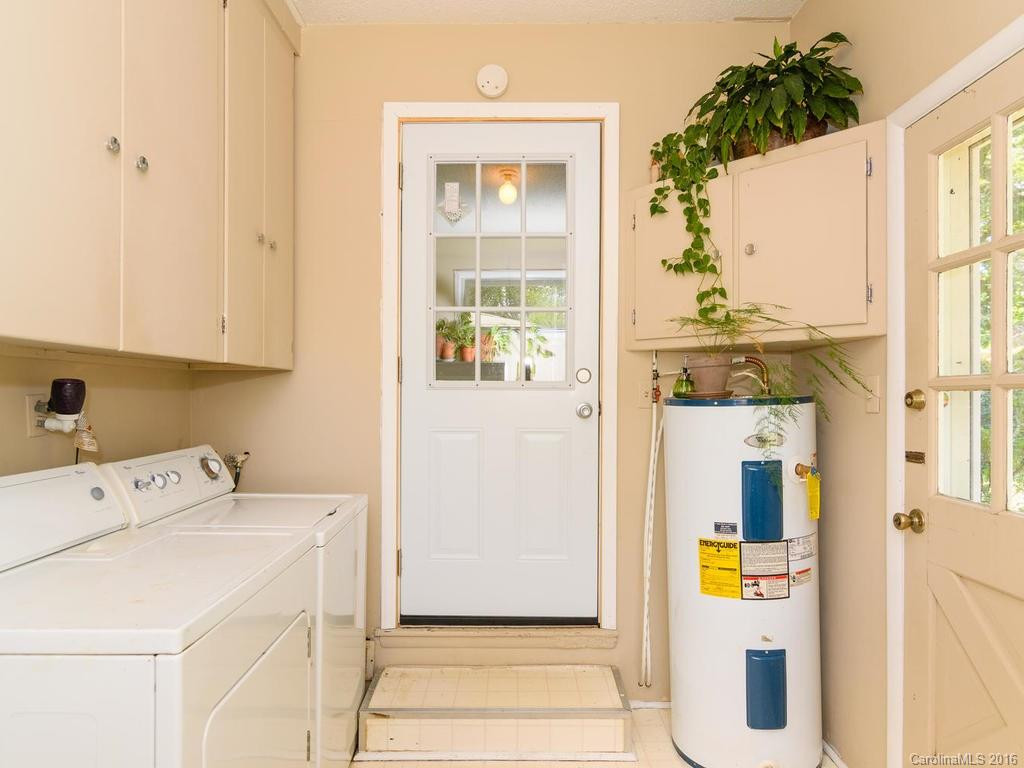 504 Brooklyn Avenue - Photo 16