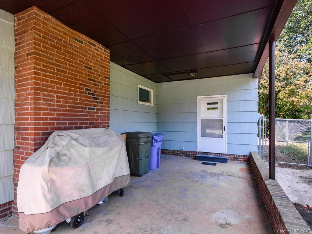 504 Brooklyn Avenue - Photo 5
