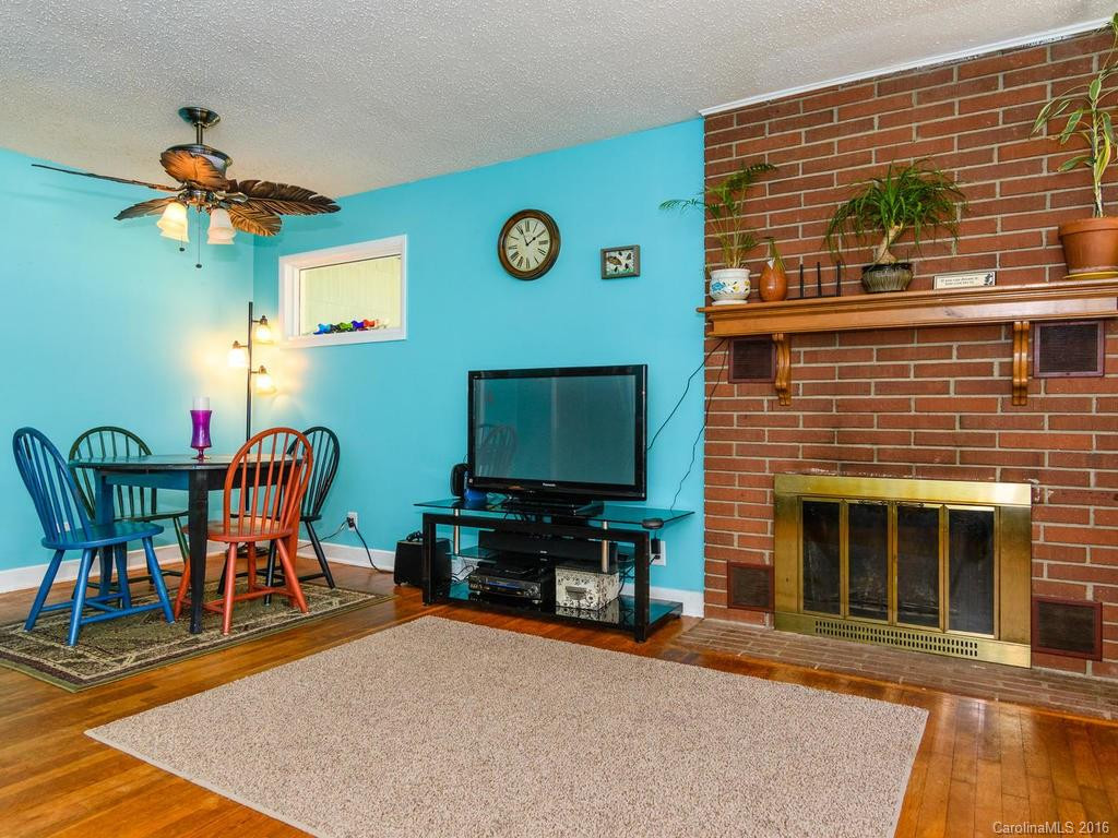 504 Brooklyn Avenue - Photo 8