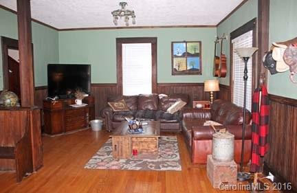 17 Hampton Heights - Photo 2