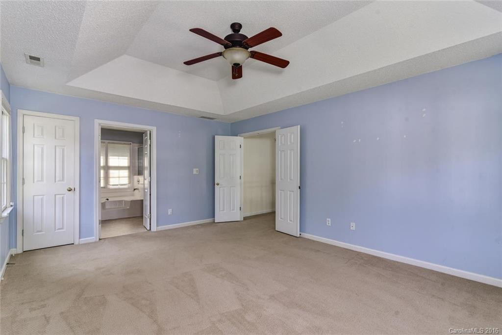 514 Windsor Forest Court - Photo 12
