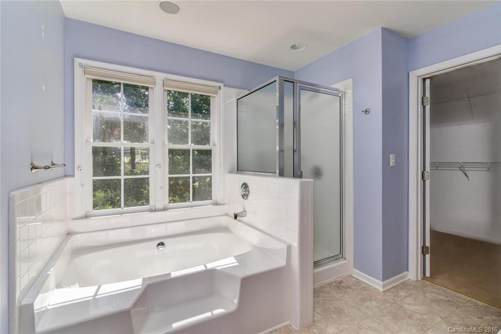 514 Windsor Forest Court - Photo 13
