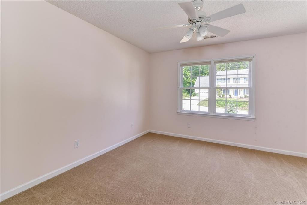 514 Windsor Forest Court - Photo 18