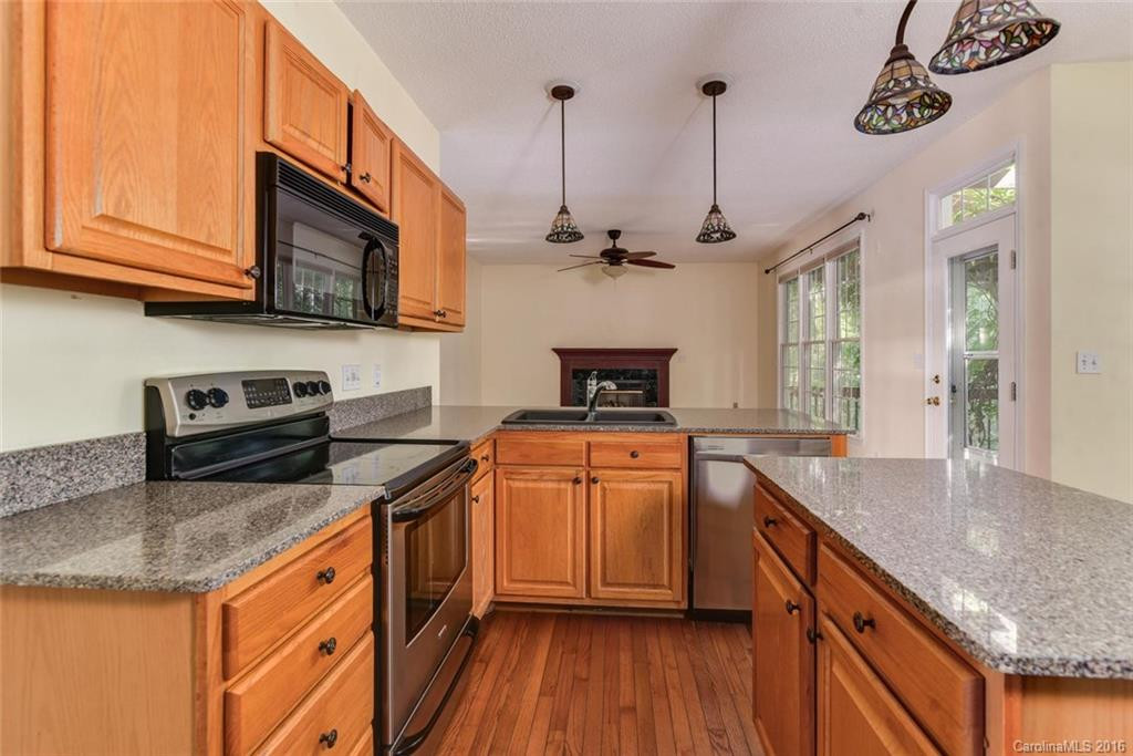 514 Windsor Forest Court - Photo 9